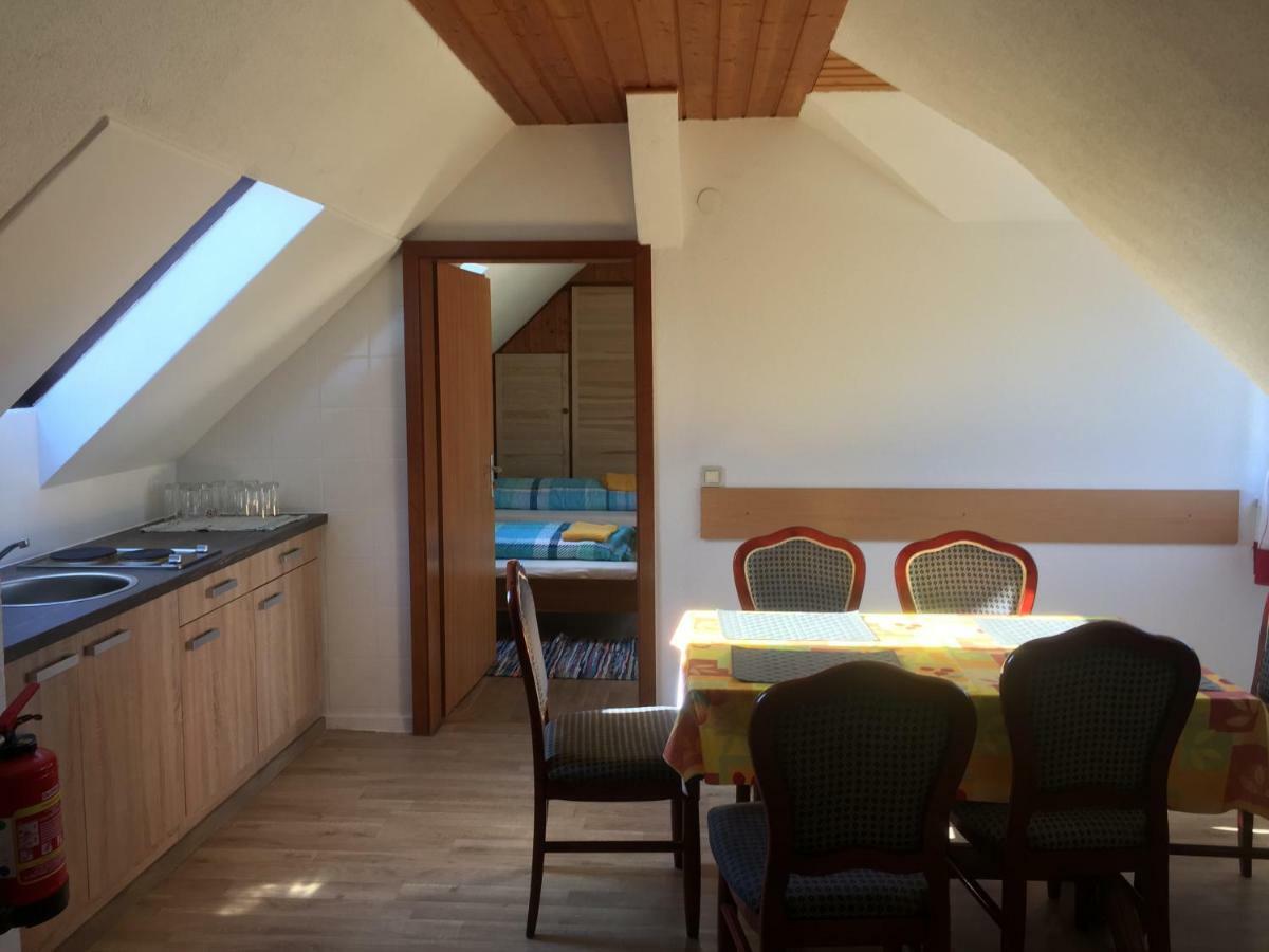 Gasthof Roessle Ochsenwang Bissingen an der Teck 외부 사진
